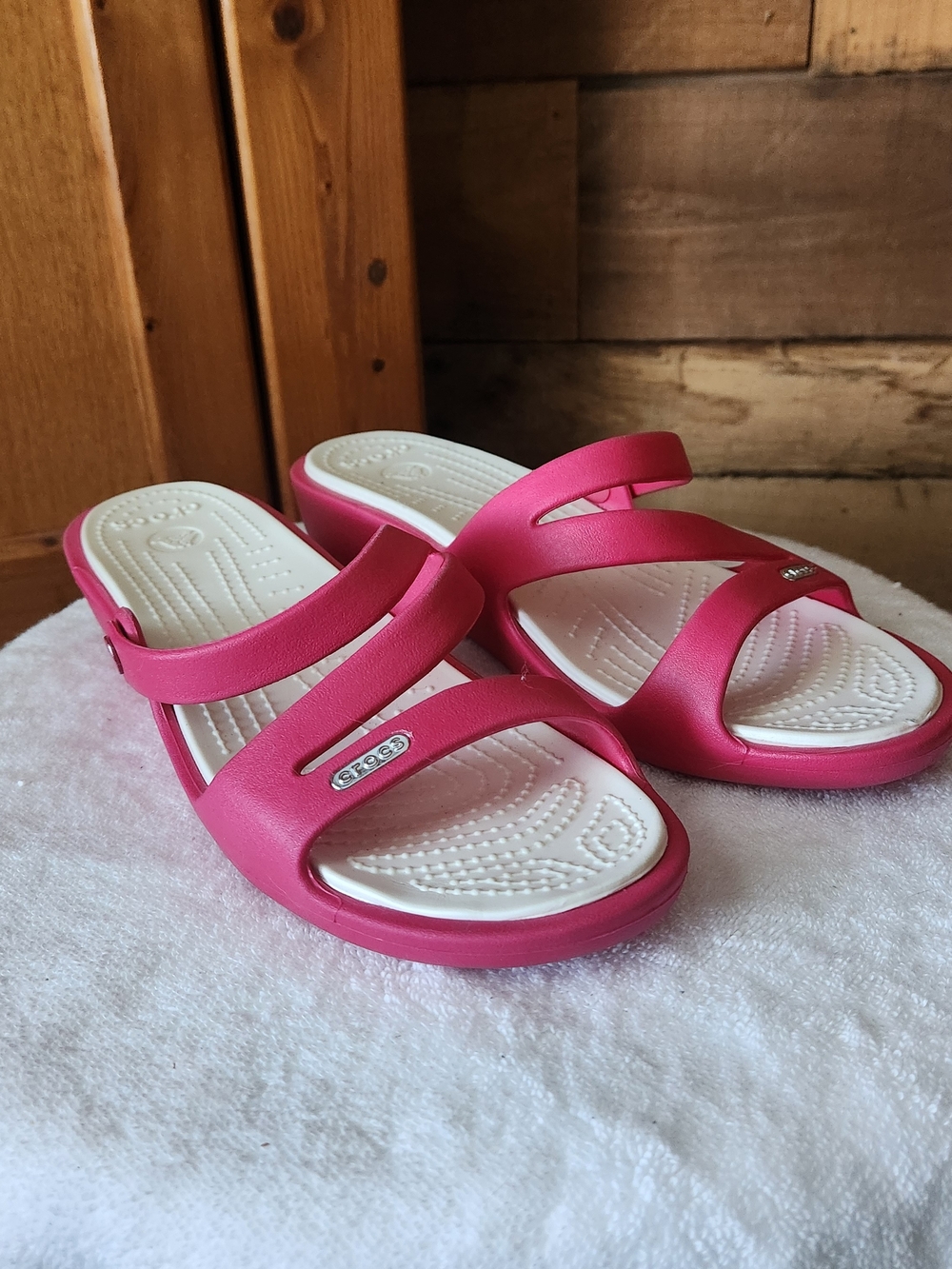 CROCS Women's Hot Pink Slide Sandals with White Footbed- Womens Size 9